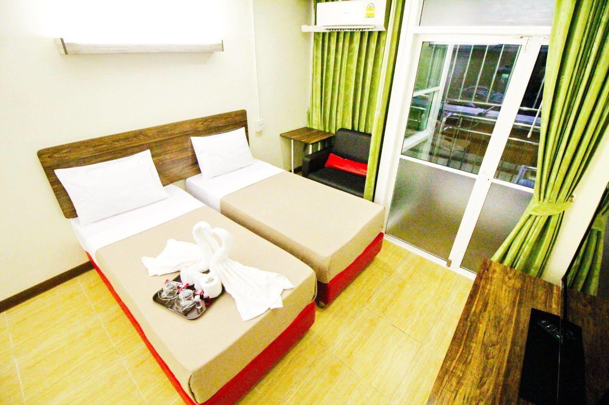 Ac Sport Village Bangkok Exterior photo